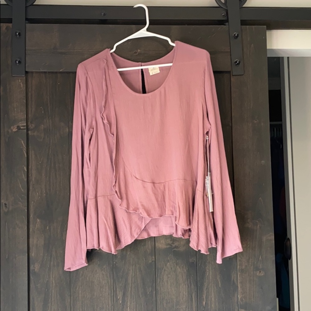 O’Neal ruffle blouse mauve color